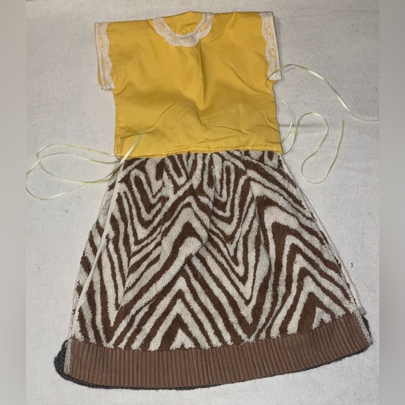 NEW HAND TOWEL GIRL’S DRESS DESIGN HANDMADE - Picture 5 of 7